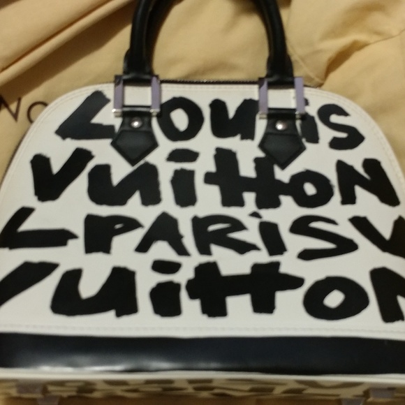 Louis vuitton - Picture 1 of 8